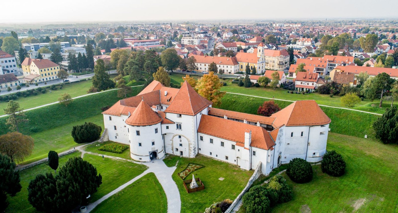 Trakoscan Castle and Varazdin day tour from Zagreb
