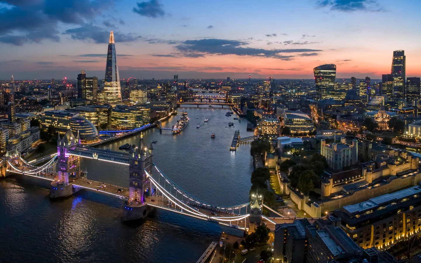 Heathrow Airport (LHR) → Central London private transfer